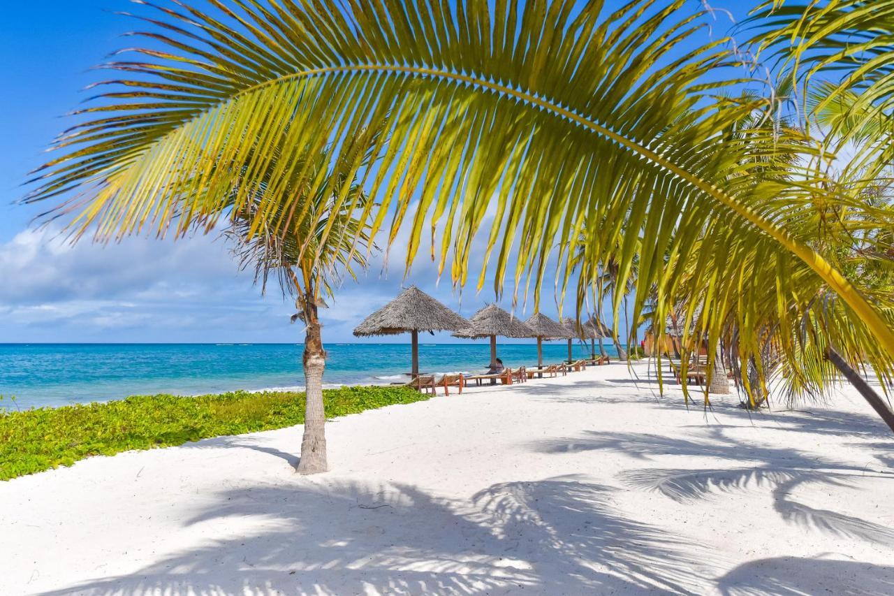The Sands Beach Resort Bwejuu Kültér fotó